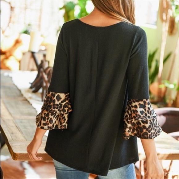 [M-XL]Leopard Print Bell Ruffled Sleeves top - Picture 4 of 4
